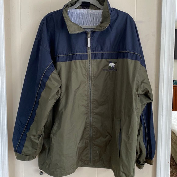 Yellowstone Light Jacket - Picture 1 of 8